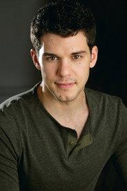 David Spadora as Mike in Midnighters 2018