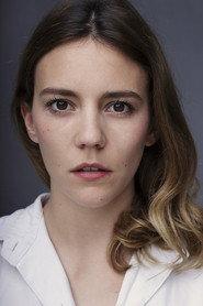 Viola Sartoretto as Curatrice in The Talent of the Hornet 2020