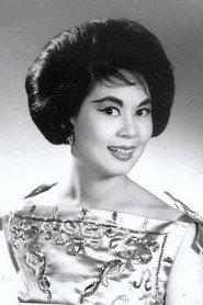 Linda Lin Dai as Lady San/Liu Chen-Hsiung in The Lotus Lamp 1965