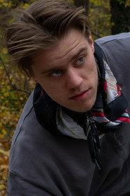 Claas-Alexander Schirmer as Bonnie Blue in The Frog 2026
