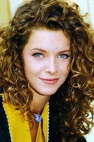 Manuela Lopez as Sophie in The Broken Chain 2001