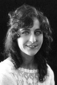 Alma Hinding as in The Great Circus Catastrophe 1912