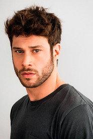 José Lamuño as Yago in Girls' Night Out 2015
