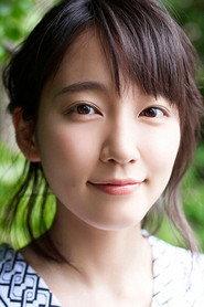 Riho Yoshioka as Shiho Hosaka in Star Sand 2017