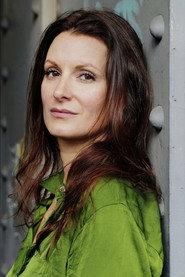 Nadine Schori as Wächterin in Fly 2021