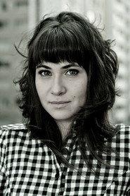 Uyara Torrente as Cristi Costa in Nervo Craniano Zero 2012