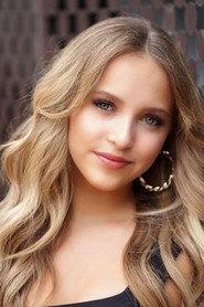 Lilliana Ketchman as Young Sasha in The Truth About Santa Claus 2020