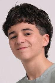 Rodrigo Gibaja as Javy in Emergencia 2022