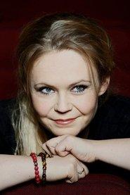 Tinna Hrafnsdóttir as Jóhanna in Quake 2021