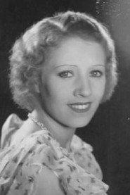 Enny Meunier as Kitty van Bodengrave in Malle gevallen 1934