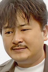 Leung Siu-Dik as Chuen Wong in Love in Sampan 1992