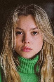 Lea Zoë Voss as Amy in Takeover 2020