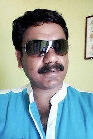 Stalin as Guna in Sundaattam 2013