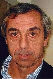 Alain Giresse as Self in Les beaux perdants 2022