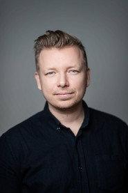 Emanuel Karlsten as Self in Joakim Lundell - Jockiboi räddade mitt liv 2019