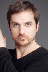 Paco Trenzano as Héctor in The Flock 2017