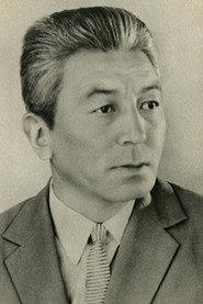 Makil Kulanbayev as Alpamys's Father in Alpamys Goes to School 1978