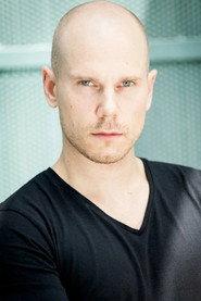 Jordan Schartner as Derren in Touchtone Midnight 2016