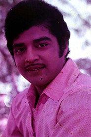 Sudheer as Maniyan in Thulaavarsham 1976