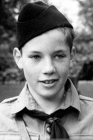 Jan-Claudius Schwarzbauer as Hannes Hacker in The World That Summer 1980
