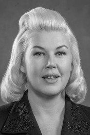 Üftade Kimi as Nermin in I'm Looking For My Mom 1959