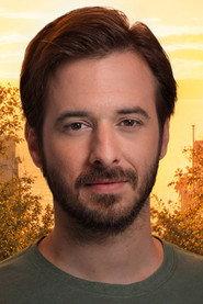 Vasilis Magouliotis as Lazarus in The Megalomaniacs 2025