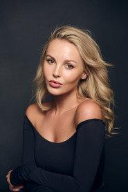 Betsy Blue-English as Rachel in Black Box 2026