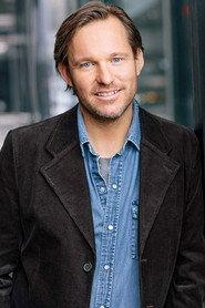 Lonni Olson as Dan Lawson in The Ties That Bind 2023