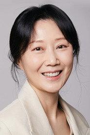 Go Seo-hee as Officer Kwon Kwi-ok in Memories of Murder 2003