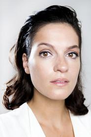 Stephanie Louwrier as Sanne in Hallelujah Amsterdam! 2023