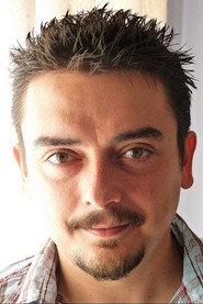 Antonio Zafra as Enano Martínez in Summer Rain 2006