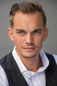 Vincent van Hinte as Capt. John Tower Heinrick in Love in Country 2021