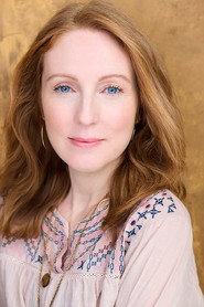 Erin Rein as Sarah in Sleepwalker 2020