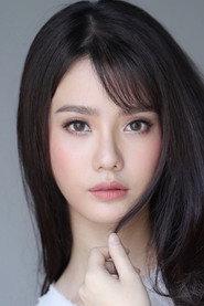 Chanidapa Pongsilpipat as Donut in Love of Siam 2007