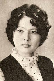 Bayan Adilova as Karlygash in Beardless Deceiver 1965