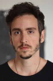 Wagner Santisteban as Lineu (Jovem) in The Big Family: The Movie 2007