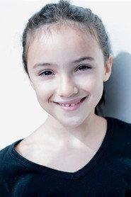 Ambre Pallas as La petite fille in Thomas 2018