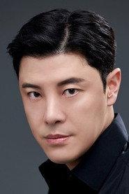 Kim Seong-beom as Chang-soo in Hot Young Bloods 2014