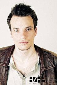 Péter Bárnai as Péter in Sasquatch Story No.2