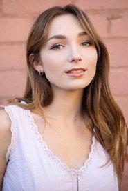 Madeleine Smith as Nancy in Siren Salon 2024