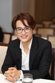 Hà Anh Tuấn as Self / Storyteller in The Glorious Horizon 2025