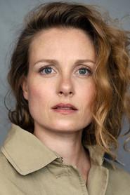 Anna Kramer as Registrar in Die dritte Hochzeit 2026