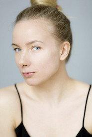 Henna Tanskanen as Anna in Sideline 2008