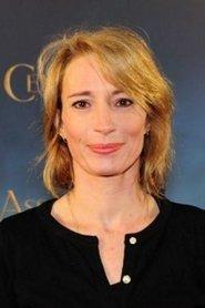 Tania Kloek as Nancy in Team Spirit II 2003