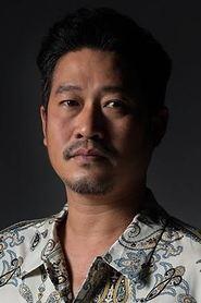 Suraphan Chaopaknam as Phong in Flat Girls 2025