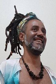 Fred Chamaileon as Apresentador de Opinião in Papeleo 2023