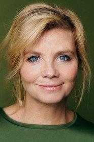 Annette Frier as Mareike in Long Story Short 2025