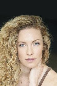 Jennifer Mote as Maggie in Hometown Holiday 2018