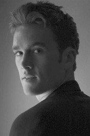 Matt Fitzgerald as Frank in Universalove 2008