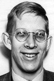 Robert Wadlow as  in Circus Freaks and Sideshows 2000